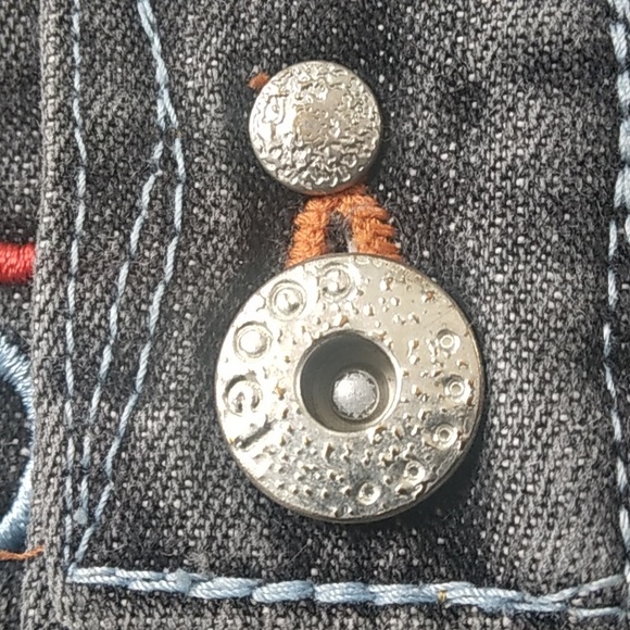 COOGI AUSTRALIA EMBROIDERD STRAIGHT LEG GRAY JEANS MENS 36WX34L - Picture 9 of 15